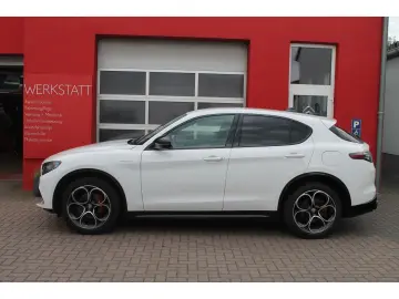 ALFA ROMEO Stelvio Veloce Q4 2.0 16V ACC Shz Navi Kamera