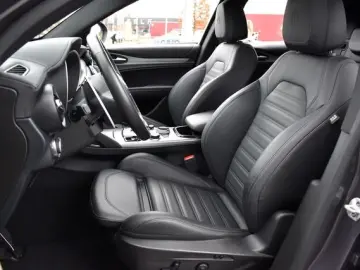 ALFA ROMEO Stelvio 2.0 TURBO VELOCE H&K SOUND MATRIX FACELI