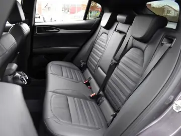 ALFA ROMEO Stelvio 2.0 TURBO VELOCE H&K SOUND MATRIX FACELI