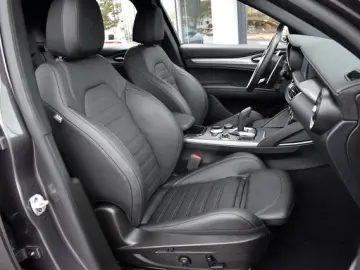 ALFA ROMEO Stelvio 2.0 TURBO VELOCE H&K SOUND MATRIX FACELI