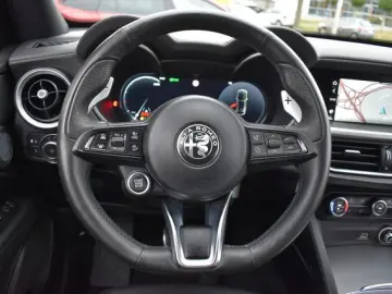 ALFA ROMEO Stelvio 2.0 TURBO VELOCE H&K SOUND MATRIX FACELI