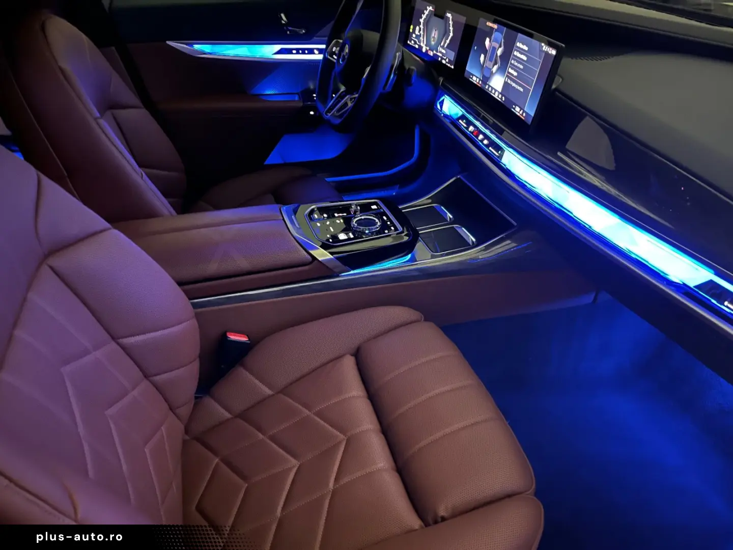 BMW 740d xDr.  M SPORT FOND ENT LOUNGE SEAT AT DOORS