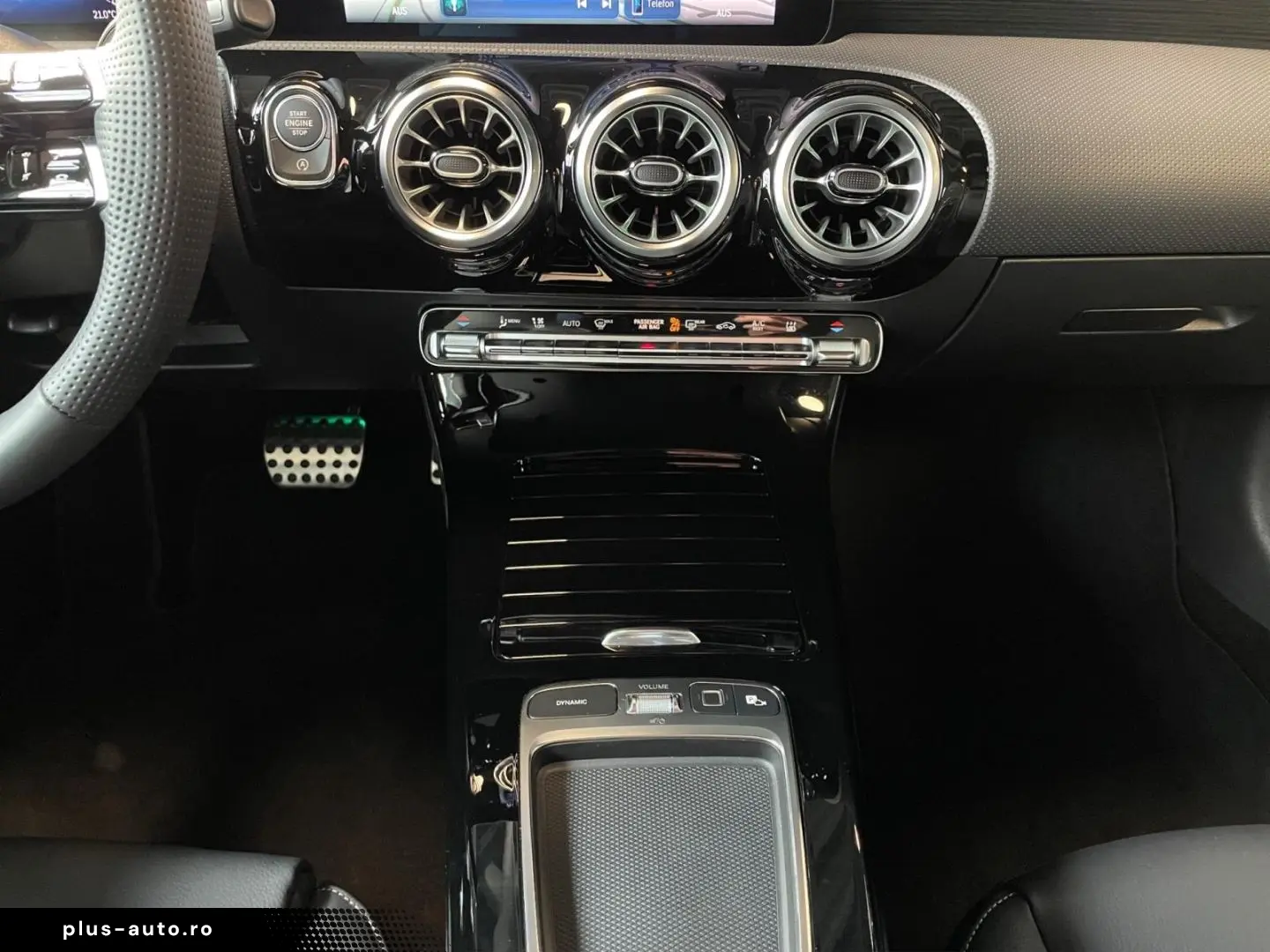 MERCEDES-BENZ CLA 250 4M Coupe AMG Night Pano Standhzg FAP