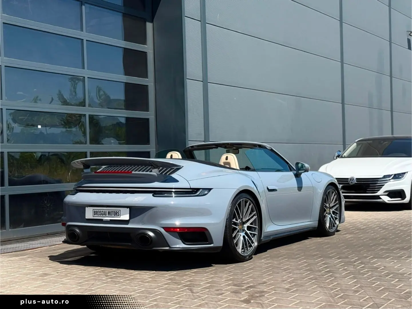 PORSCHE 992 Turbo Cabriolet Heritage Manufaktur Lift