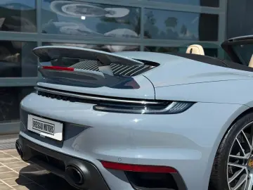 PORSCHE 992 Turbo Cabriolet Heritage Manufaktur Lift