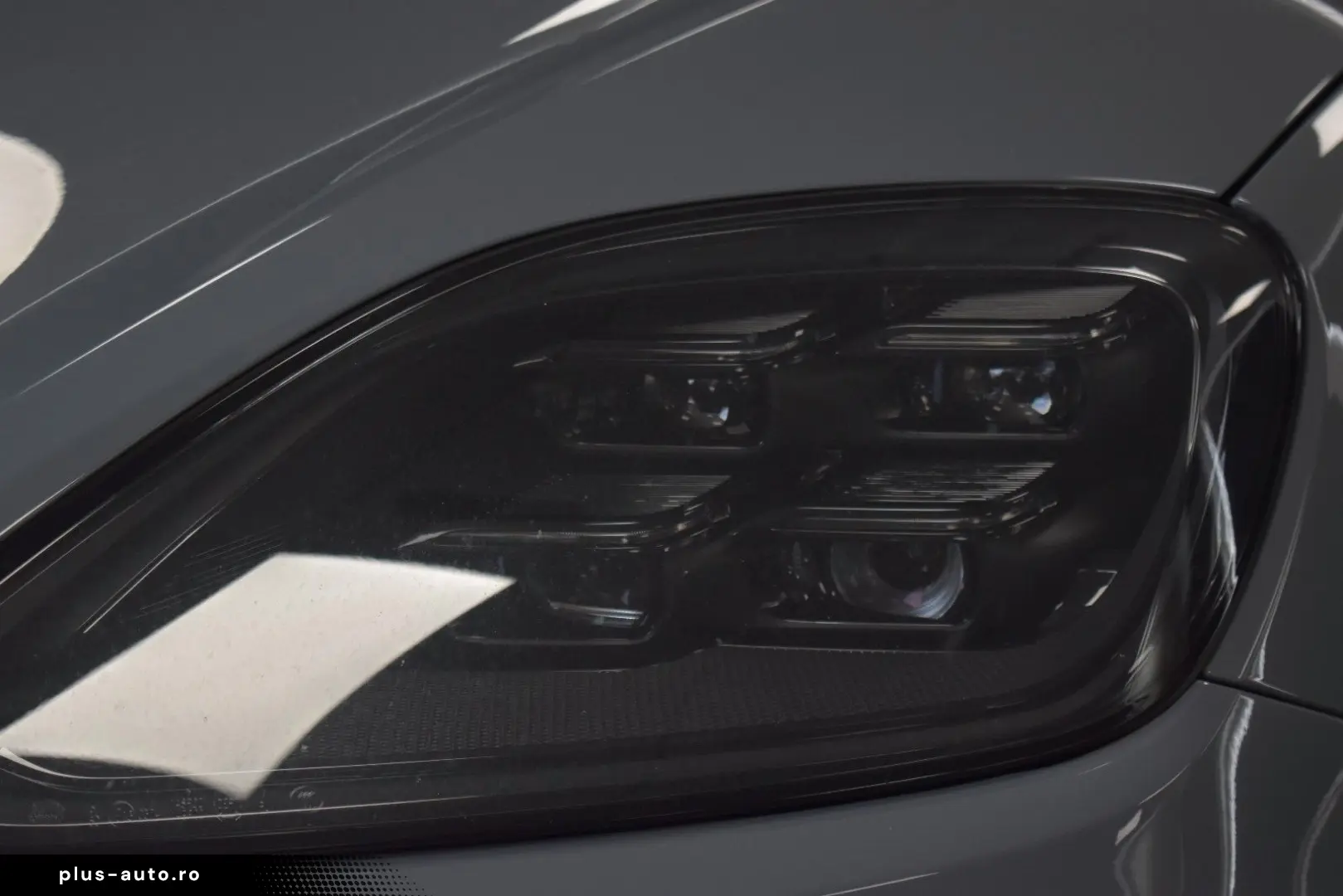 PORSCHE Cayenne E-Hybrid Coupe SportDesign 470pk   PASSE