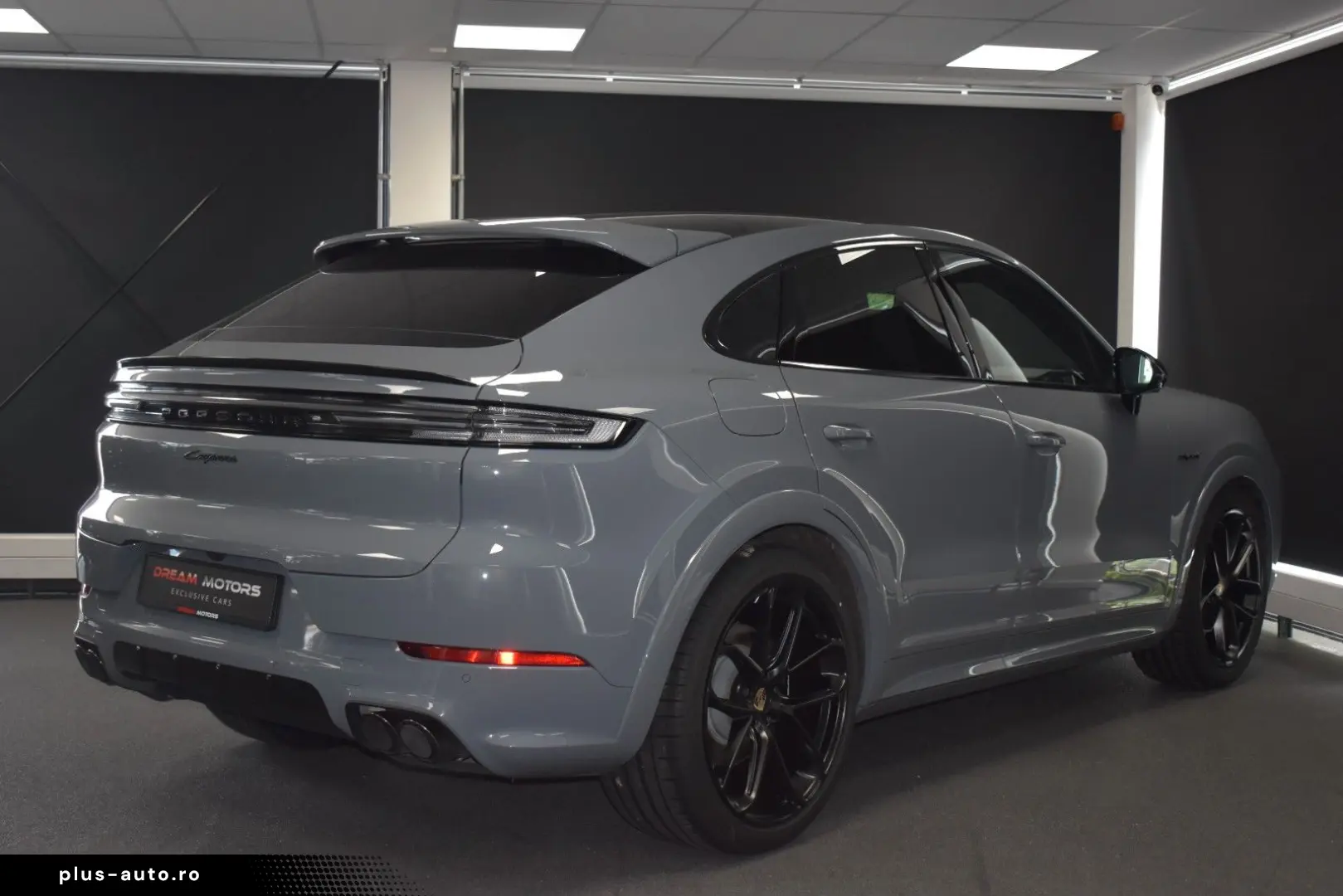 PORSCHE Cayenne E-Hybrid Coupe SportDesign 470pk   PASSE