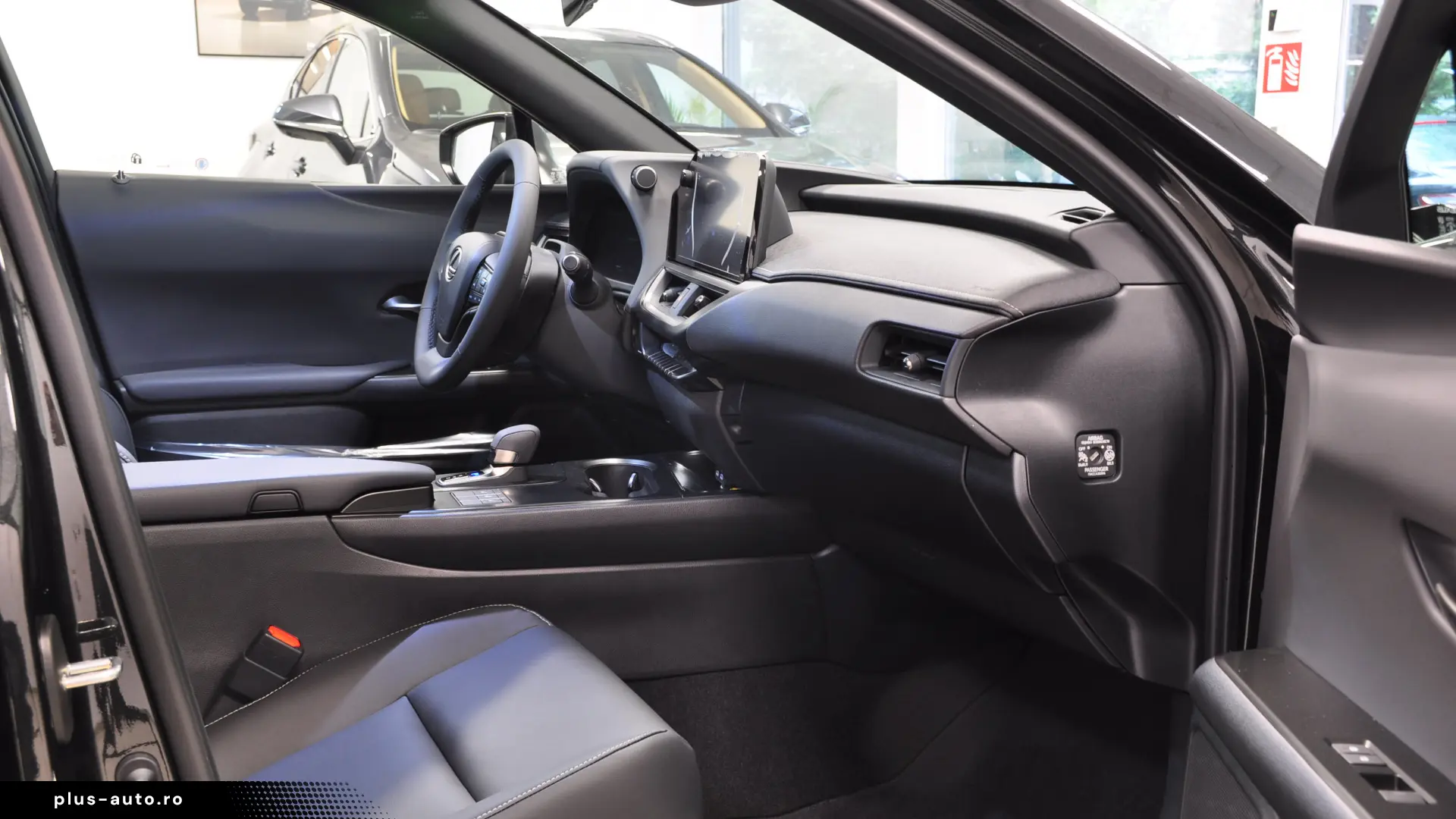 New LEXUS UX 300h F SPORT