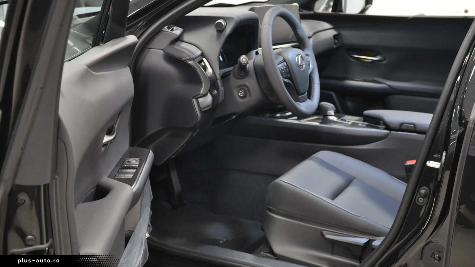 New LEXUS UX 300h F SPORT