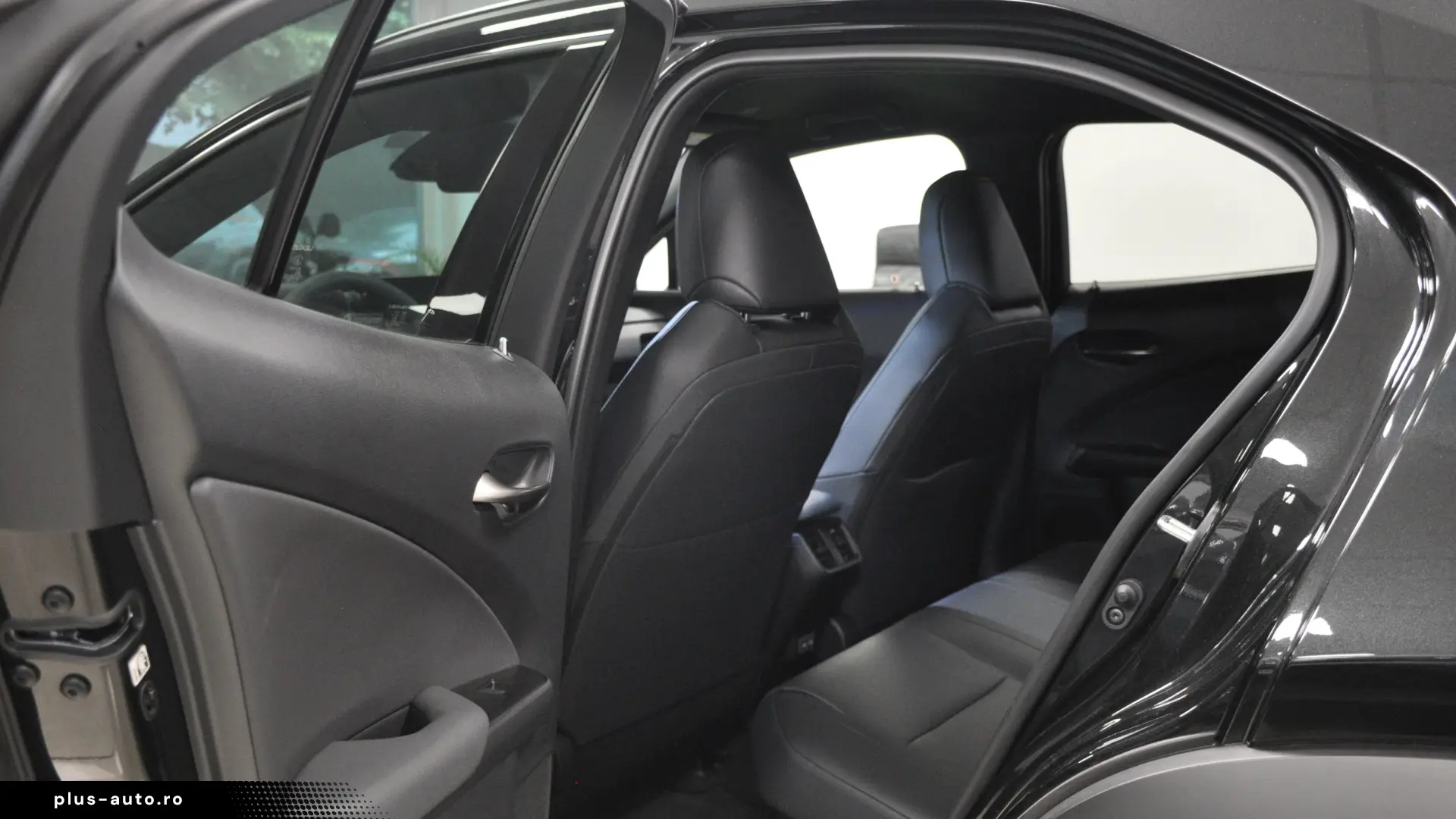 New LEXUS UX 300h F SPORT