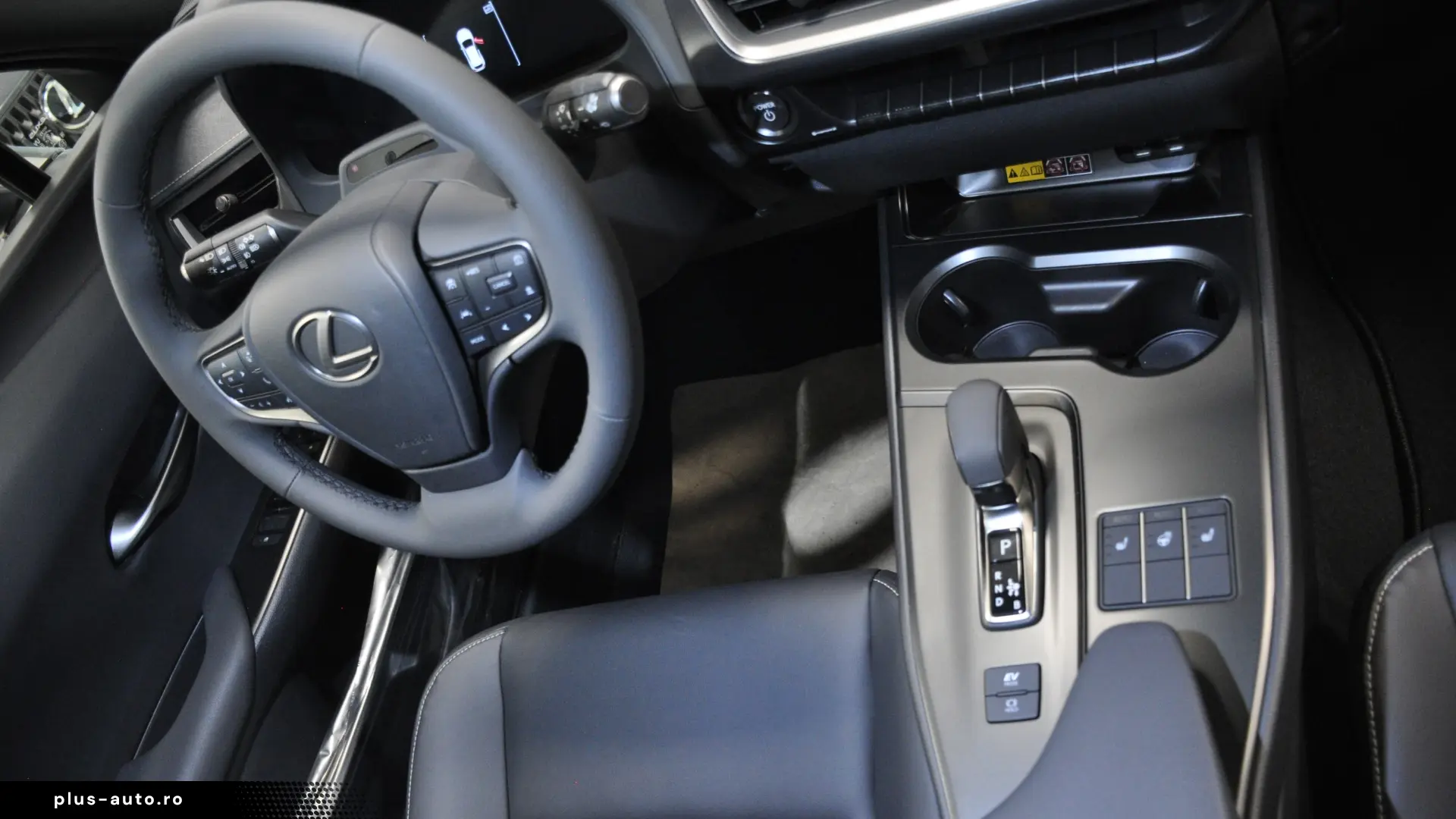New LEXUS UX 300h F SPORT