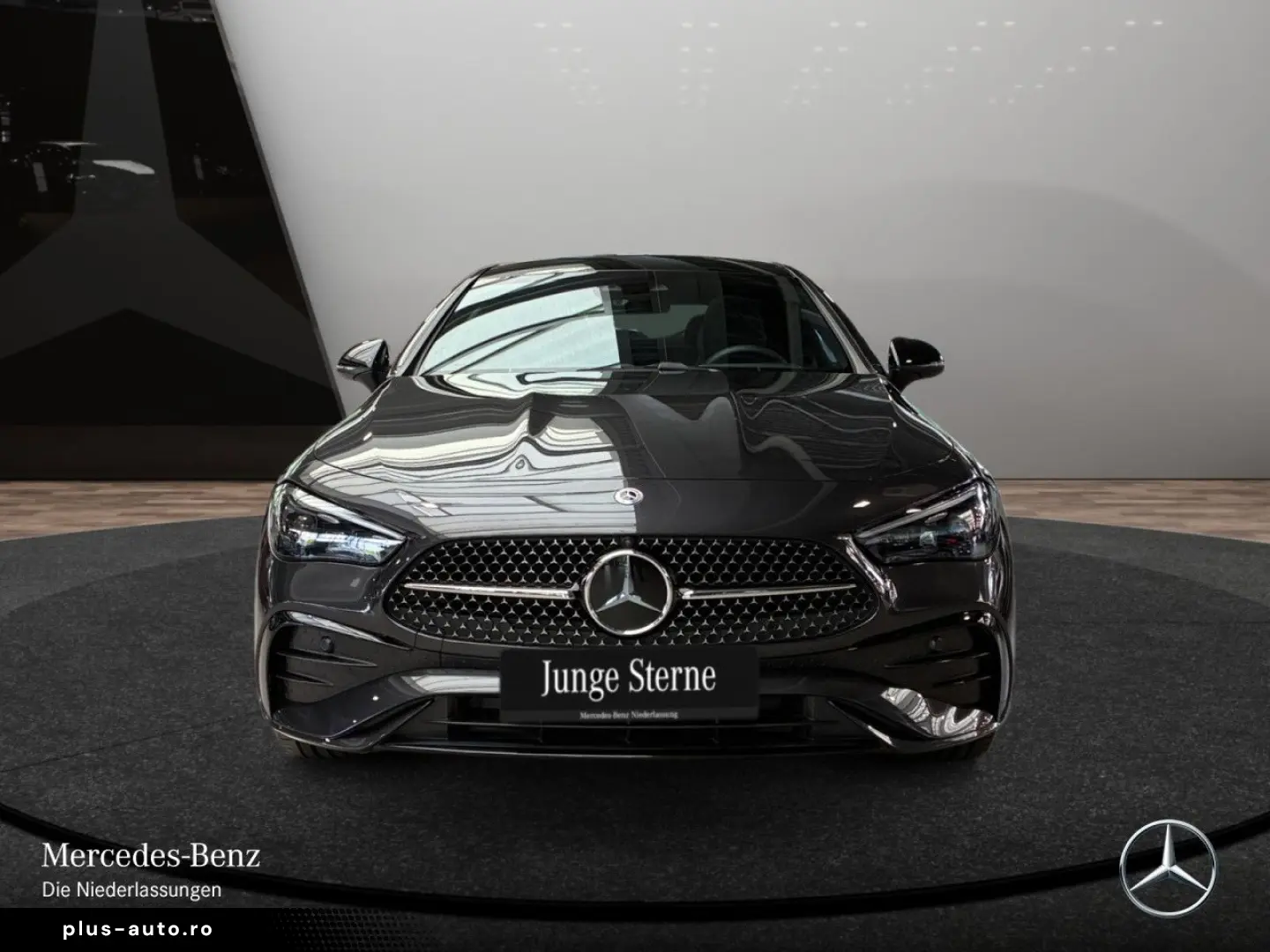 MERCEDES-BENZ CLE 300 e AMG Prem  Pano HUD Burm3D Fahrass