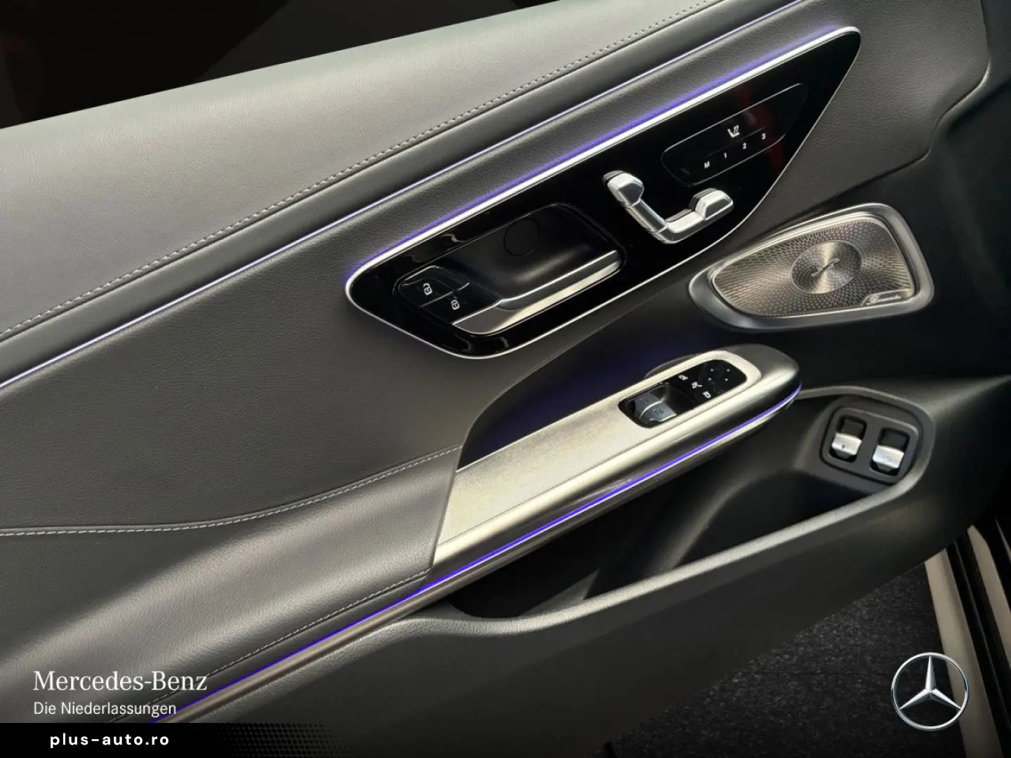 MERCEDES-BENZ CLE 300 e AMG Prem  Pano HUD Burm3D Fahrass