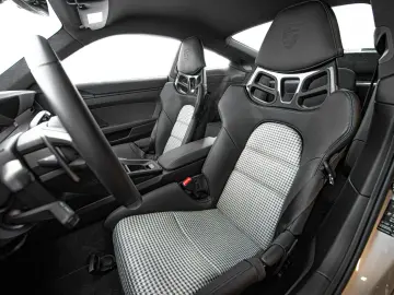 PORSCHE 992 GT3 Touring   1520km   Houndstooth   VAT