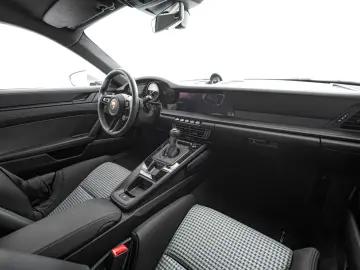 PORSCHE 992 GT3 Touring   1520km   Houndstooth   VAT