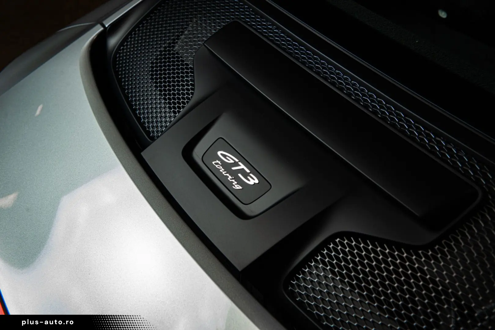 PORSCHE 992 GT3 Touring   1520km   Houndstooth   VAT