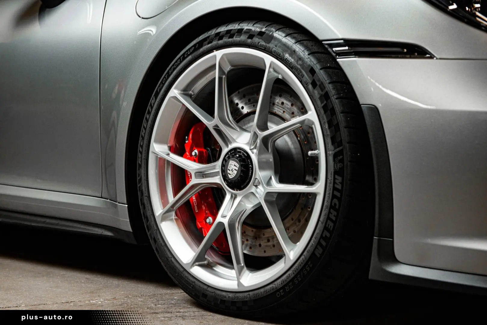 PORSCHE 992 GT3 Touring   1520km   Houndstooth   VAT
