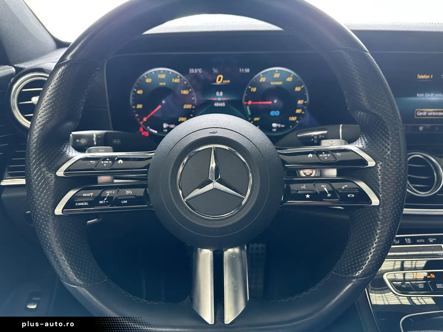 MERCEDES-BENZ E 300 de 4M Night-Paket Pano LED MBUX MBeam