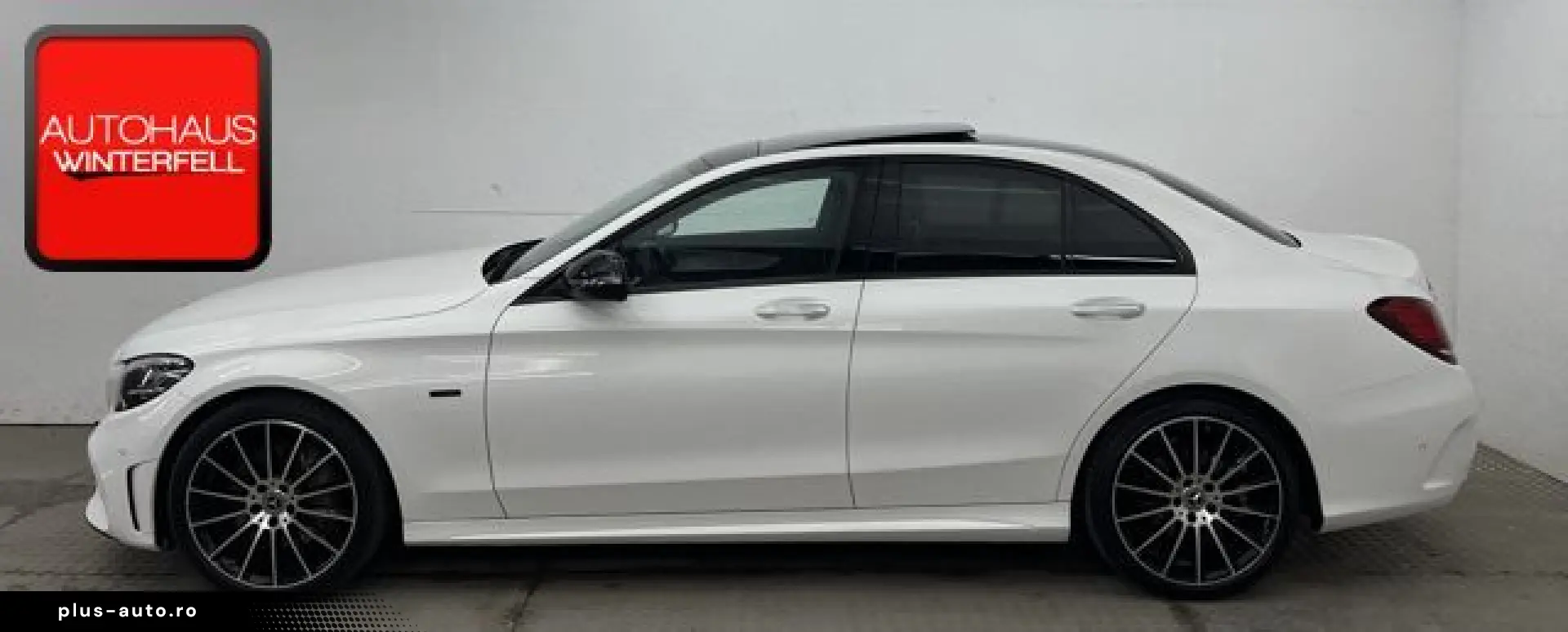 MERCEDES-BENZ C 300 e AMG NIGHT PANO AIRMATIC KEYLESS KAMERA