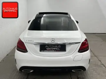 MERCEDES-BENZ C 300 e AMG NIGHT PANO AIRMATIC KEYLESS KAMERA
