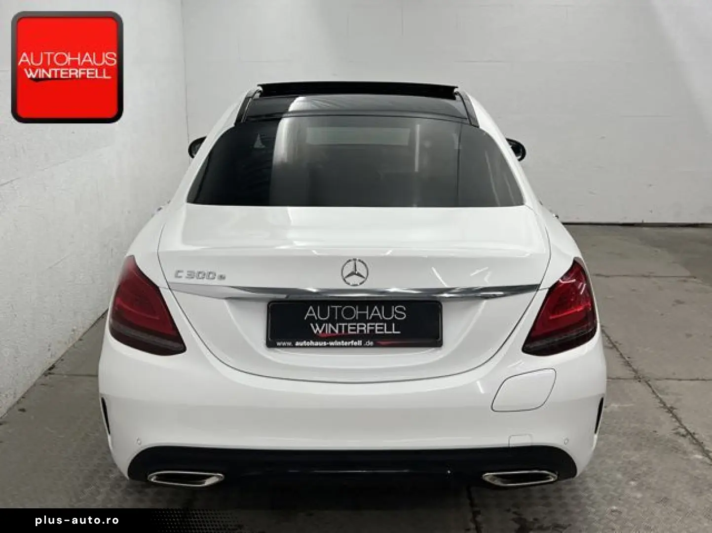 MERCEDES-BENZ C 300 e AMG NIGHT PANO AIRMATIC KEYLESS KAMERA