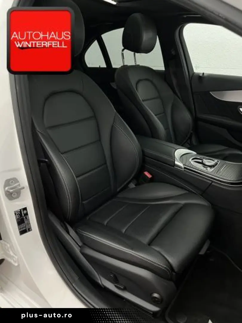 MERCEDES-BENZ C 300 e AMG NIGHT PANO AIRMATIC KEYLESS KAMERA