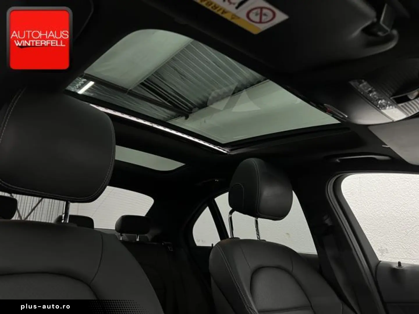 MERCEDES-BENZ C 300 e AMG NIGHT PANO AIRMATIC KEYLESS KAMERA