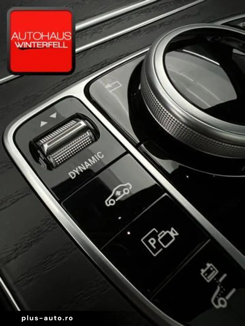MERCEDES-BENZ C 300 e AMG NIGHT PANO AIRMATIC KEYLESS KAMERA