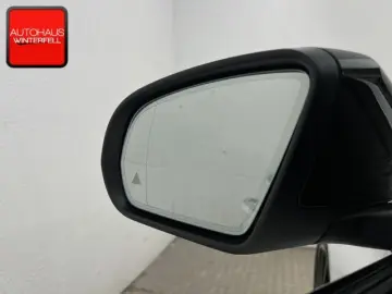 MERCEDES-BENZ C 300 e AMG NIGHT PANO AIRMATIC KEYLESS KAMERA