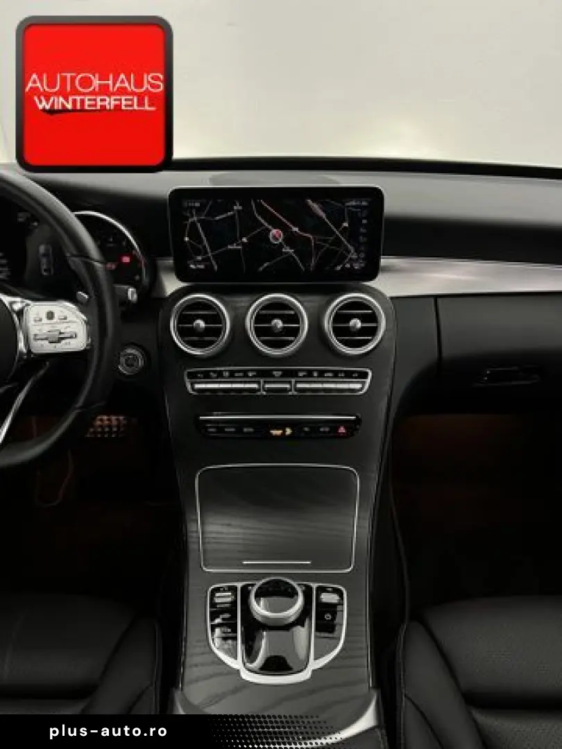 MERCEDES-BENZ C 300 e AMG NIGHT PANO AIRMATIC KEYLESS KAMERA