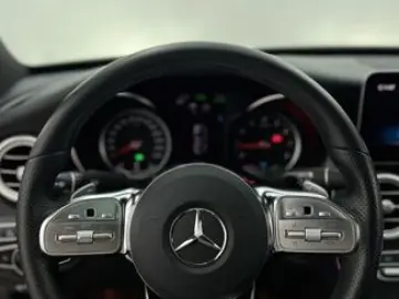 MERCEDES-BENZ C 300 e AMG NIGHT PANO AIRMATIC KEYLESS KAMERA