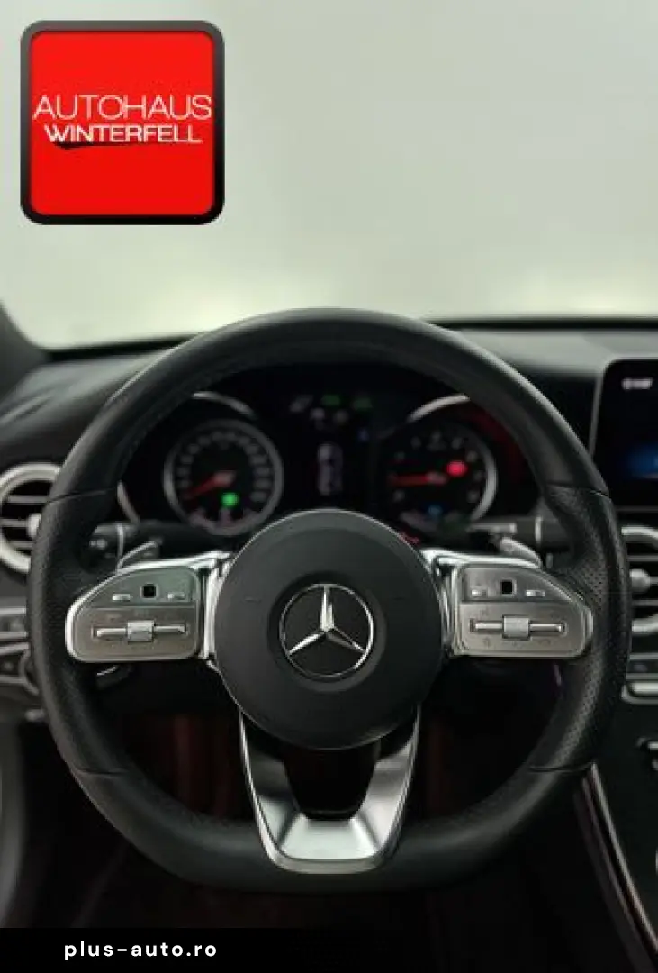 MERCEDES-BENZ C 300 e AMG NIGHT PANO AIRMATIC KEYLESS KAMERA