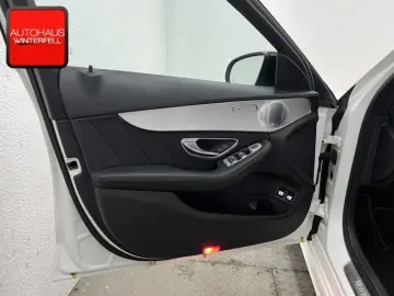 MERCEDES-BENZ C 300 e AMG NIGHT PANO AIRMATIC KEYLESS KAMERA
