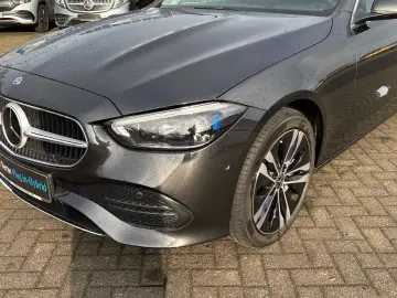 MERCEDES-BENZ C 300 e Avantgarde Digital-Light Kamer…