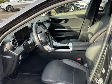 MERCEDES-BENZ C 300 e Avantgarde Digital-Light Kamer…