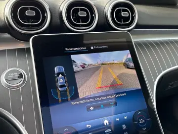 MERCEDES-BENZ C 300 e Avantgarde Digital-Light Kamer…