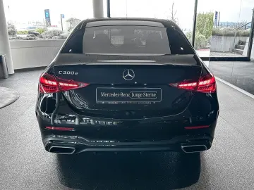 MERCEDES-BENZ C 300 e AMGLi NIGHT DIGIL 360K CHARGING