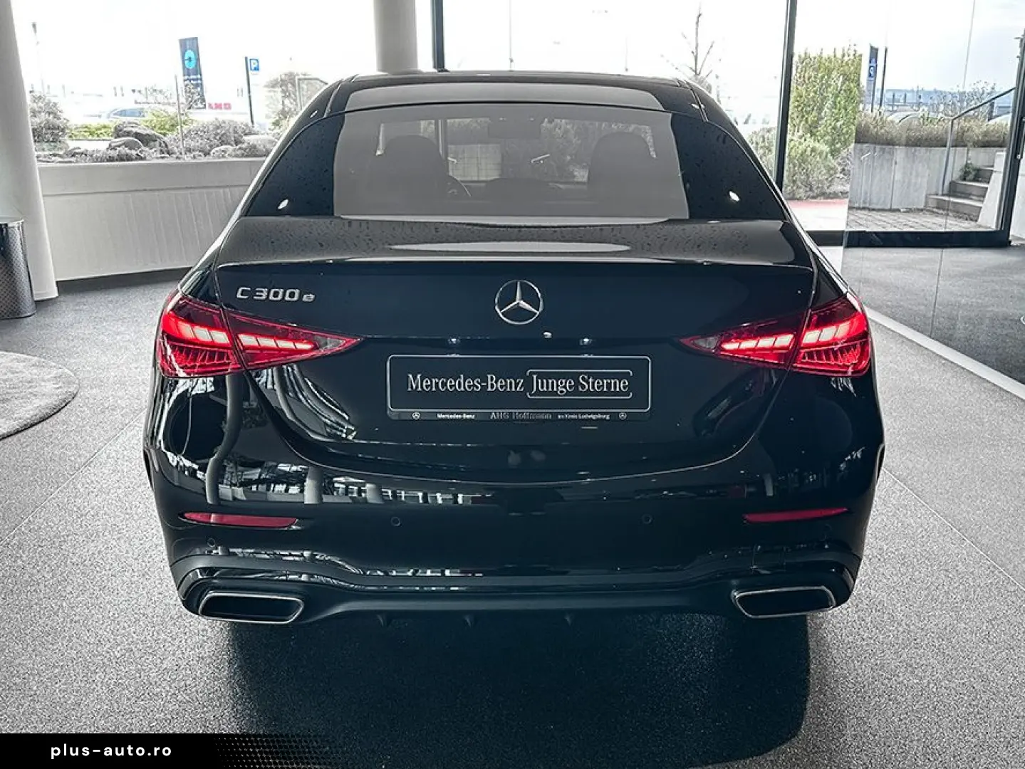 MERCEDES-BENZ C 300 e AMGLi NIGHT DIGIL 360K CHARGING