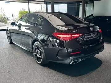 MERCEDES-BENZ C 300 e AMGLi NIGHT DIGIL 360K CHARGING