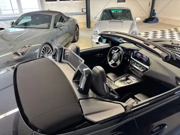 BMW Z4 sDrive20i M-SPORT ACC M-19Zoll M-Aerodynamik