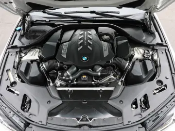 BMW M550i xDrive 360  H&K 4xSHZ LHZ CarPlay TOTW R20