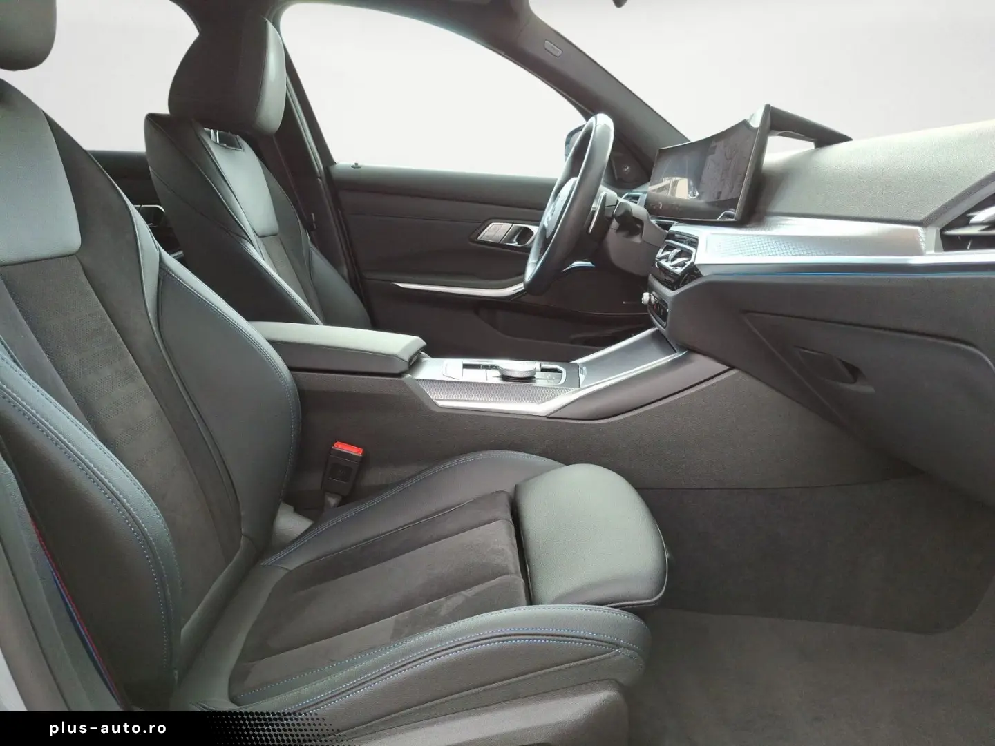 BMW 330i M SPORT PRO M SPORT PRO Glasdach Driving As