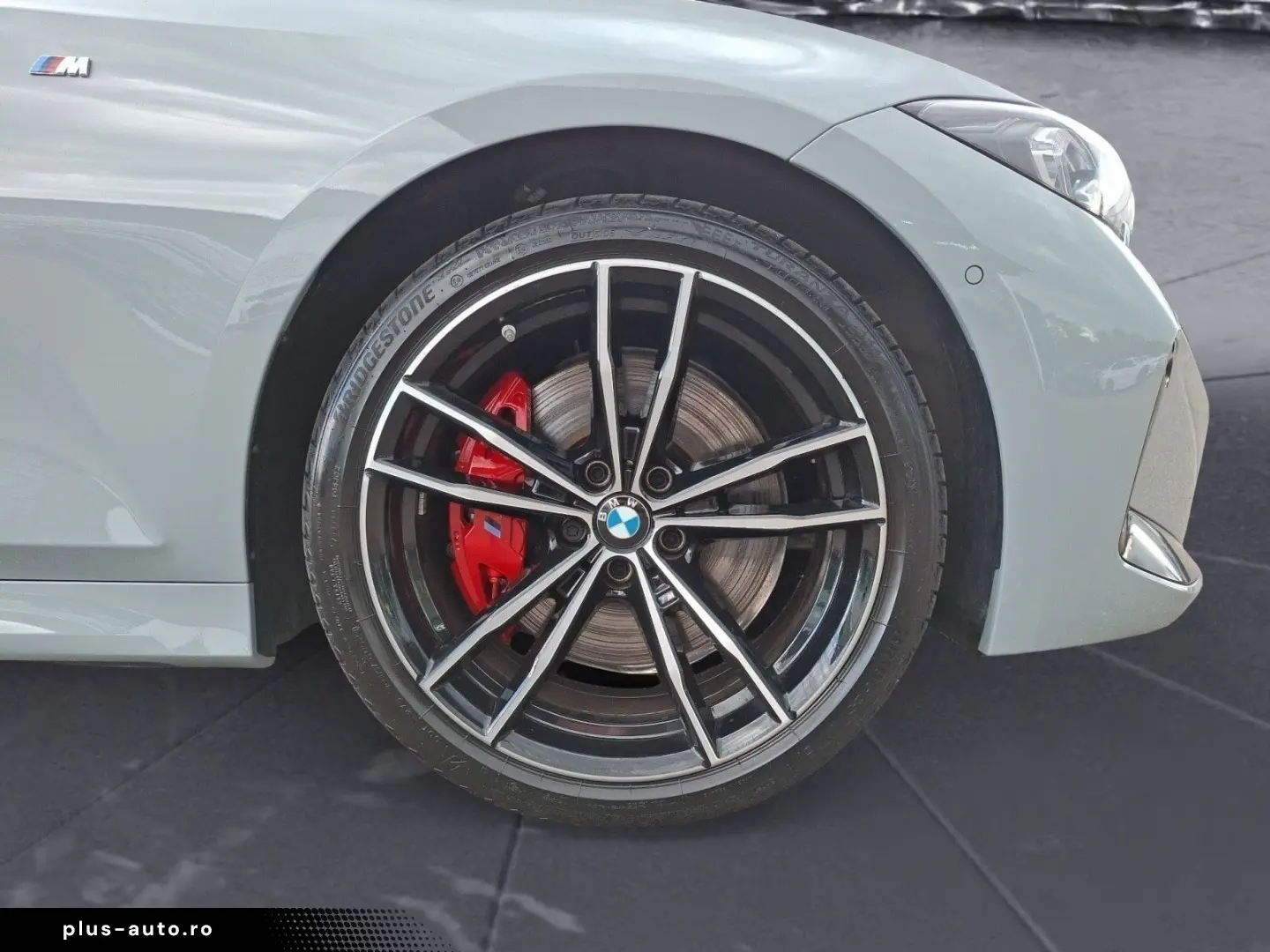 BMW 330i M SPORT PRO M SPORT PRO Glasdach Driving As