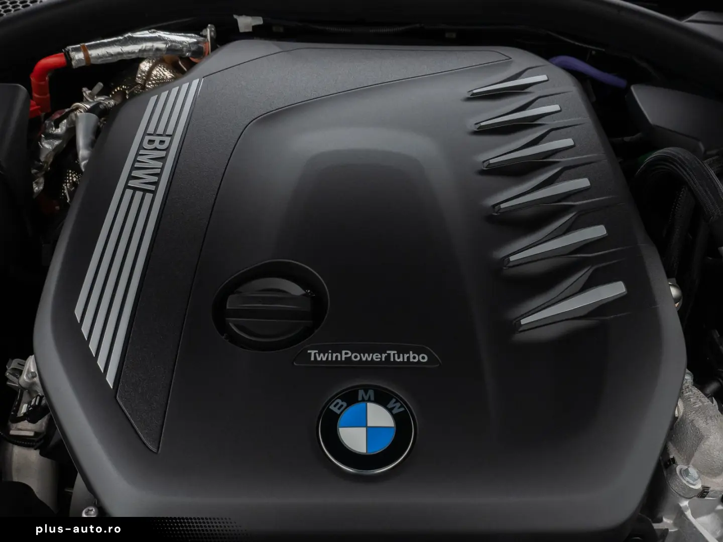 BMW 3 Series 2022 — imagine 13