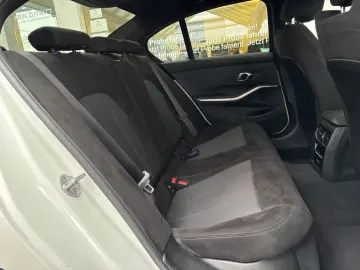 BMW 320d Lim. M-Sportpaket AHK Finanzierung ab 1 99%