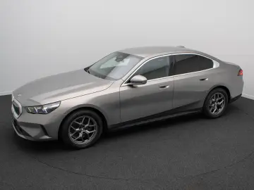 BMW 520d Kamera DAB Leder DrivAss Alarm Sport 18Zoll
