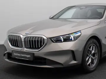 BMW 520d Kamera DAB Leder DrivAss Alarm Sport 18Zoll