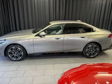 BMW 520 d Limousine M Sport AHK H&K HuD Garantie