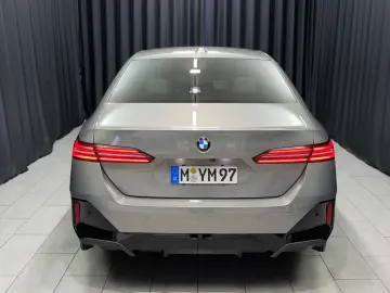 BMW 520 d Limousine M Sport AHK H&K HuD Garantie