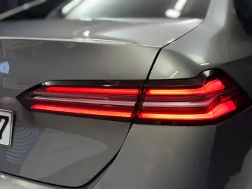 BMW 520 d Limousine M Sport AHK H&K HuD Garantie